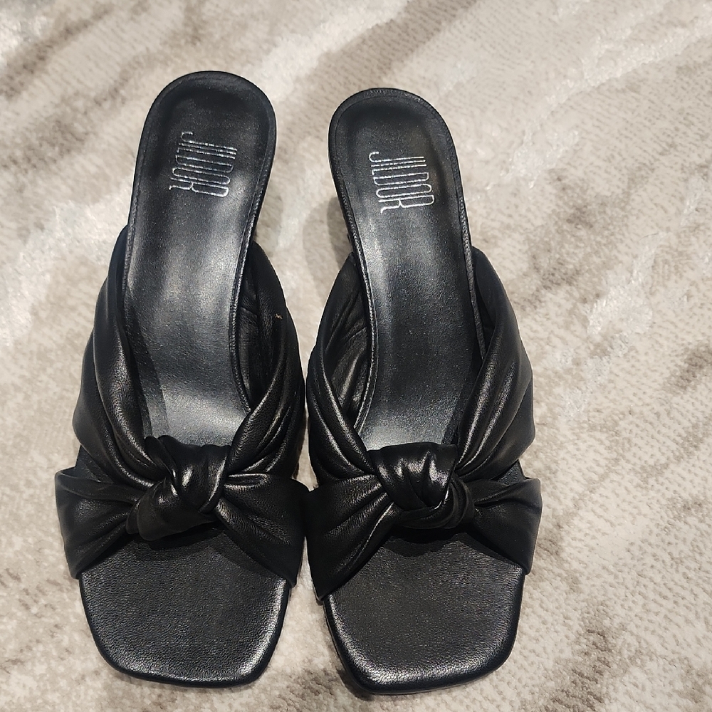 Jildor Women's Black Knotted Slide Sandals